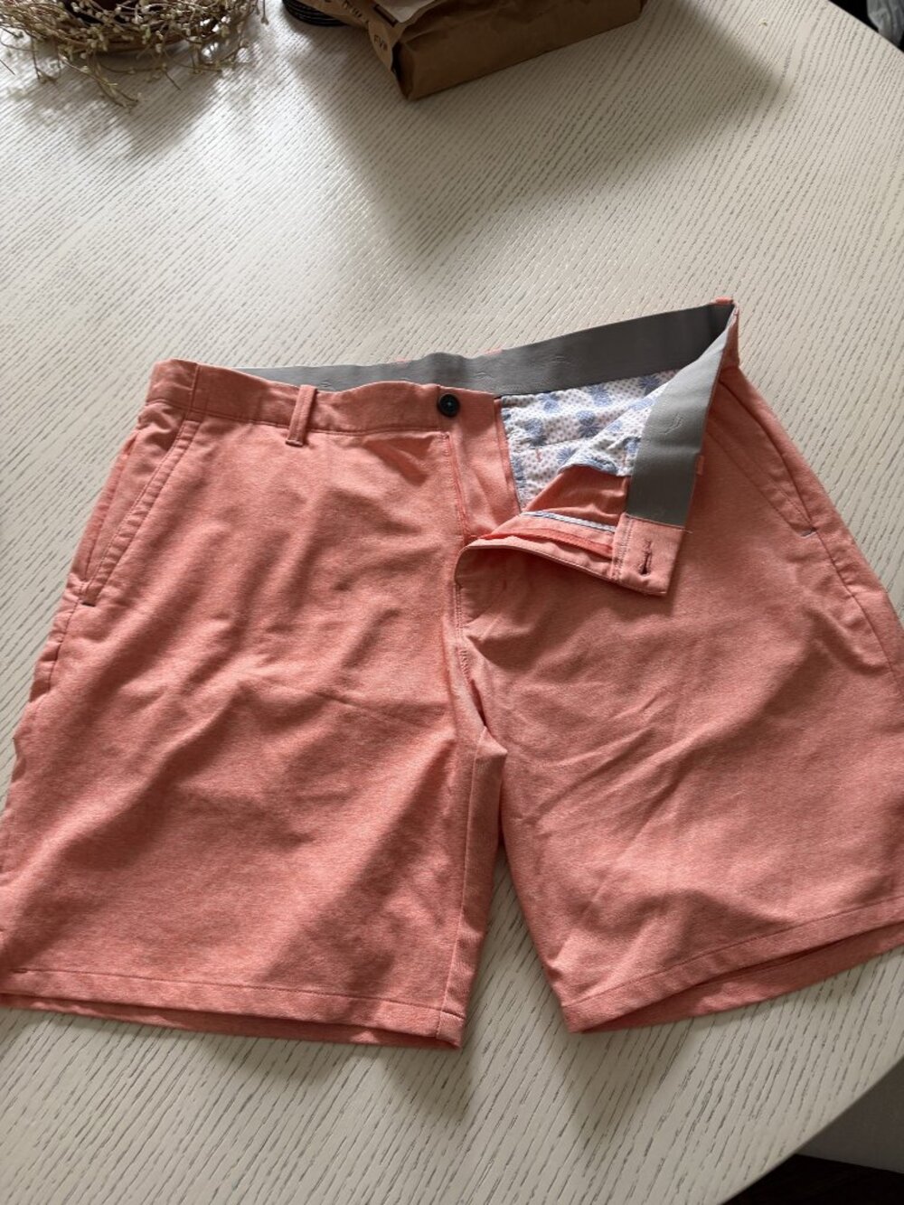 Tommy Bahama Stretch Golf Shorts Salmon Orange Flat Front Men's 38